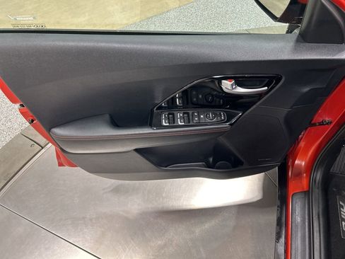 Used 2021 Kia Niro Touring w/ Paint Protection Package image 14