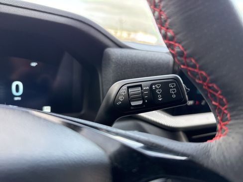 Used 2026 Ford Explorer ST-Line image 17