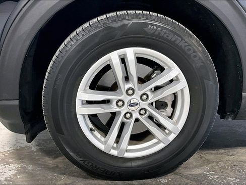 Used 2023 Ford Explorer XLT w/ Equipment Group 202A image 11