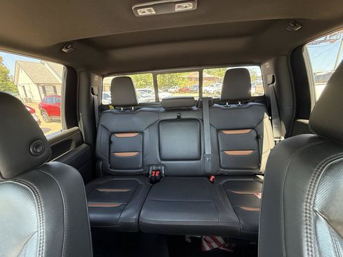 Used 2020 GMC Sierra 2500 AT4 w/ AT4 Premium Package AWD/4WD image 31