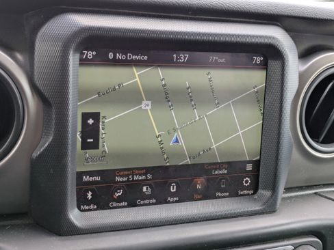 Used 2022 Jeep Gladiator Willys image 23