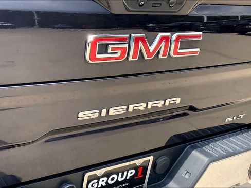 Used 2023 GMC Sierra 1500 SLT AWD/4WD image 30