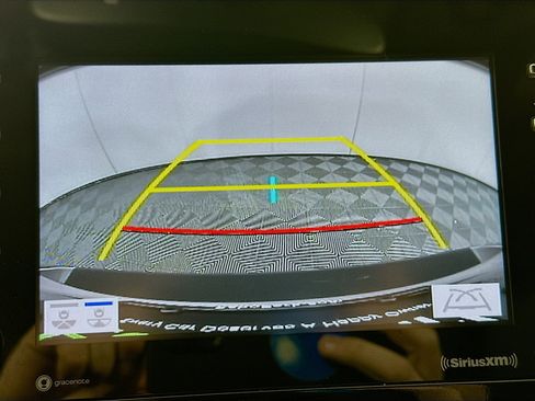 Used 2023 Toyota Camry SE image 21