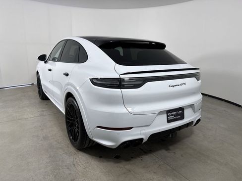 Certified 2023 Porsche Cayenne GTS image 3