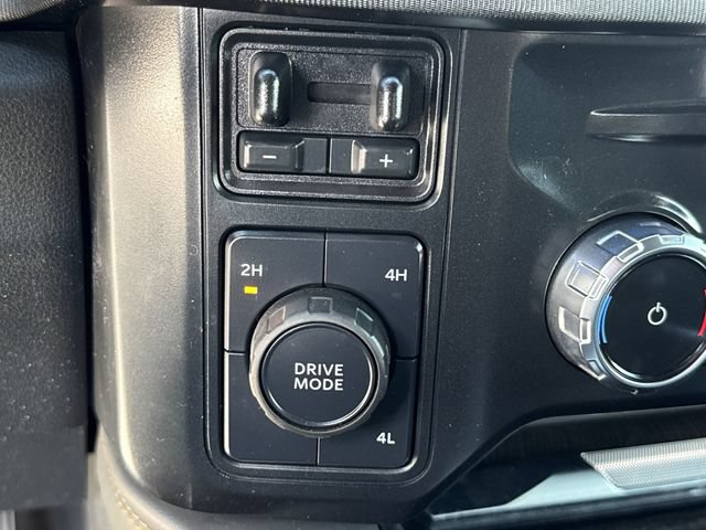 Used 2024 Ford F350 Platinum AWD/4WD image 36