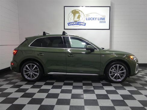 Used 2021 Audi Q5 e Premium Plus w/ Premium Plus Package AWD/4WD image 6