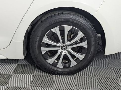 Used 2022 Toyota Corolla LE FWD image 8