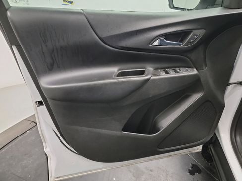 Used 2022 Chevrolet Equinox LT AWD/4WD image 13