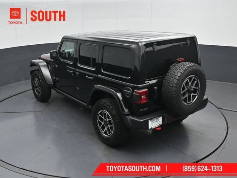 Used 2026 Jeep Wrangler Unlimited Rubicon AWD/4WD image 48