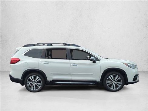 Used 2019 Subaru Ascent Touring w/ Popular Package #3 AWD/4WD image 4