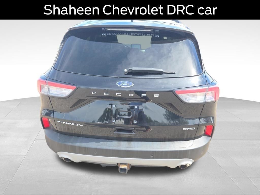 Used 2022 Ford Escape Titanium w/ Class II Trailer Tow Package AWD/4WD image 9
