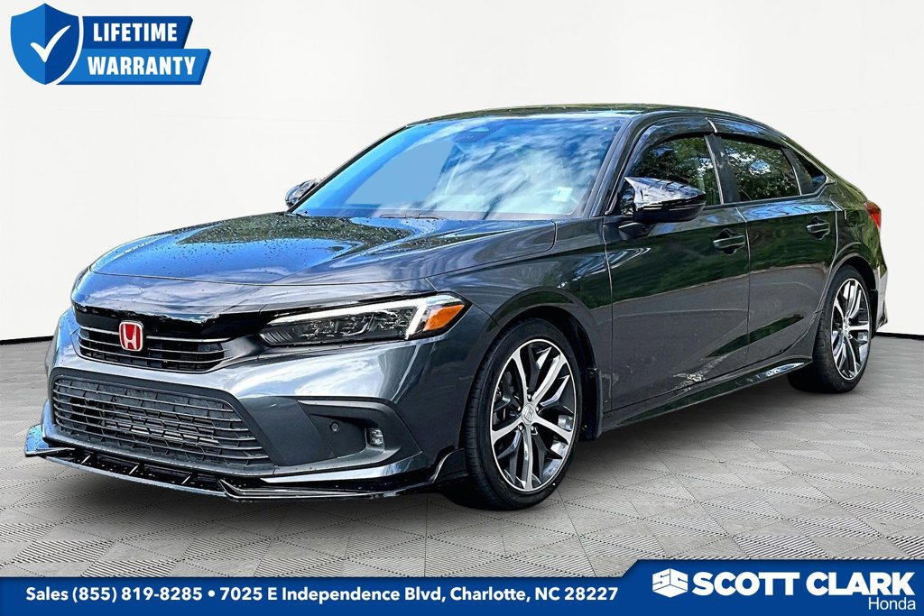 Used 2024 Honda Civic Touring image 3