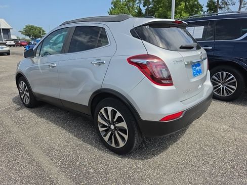Used 2017 Buick Encore Preferred FWD image 2