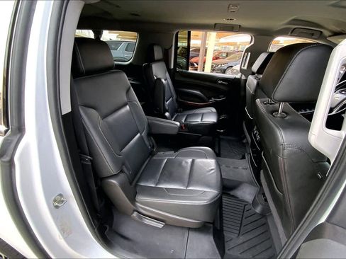 Used 2020 Chevrolet Suburban Premier image 20