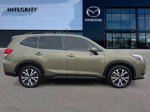 Used 2023 Subaru Forester Limited AWD/4WD image 3