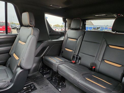 Used 2023 GMC Yukon AT4 w/ AT4 Premium Plus Package image 5