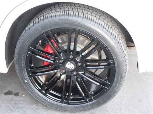 Used 2018 Porsche Cayenne GTS AWD/4WD image 48