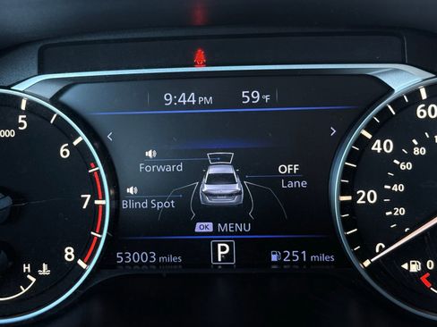Used 2024 Nissan Altima 2.5 SV FWD image 29