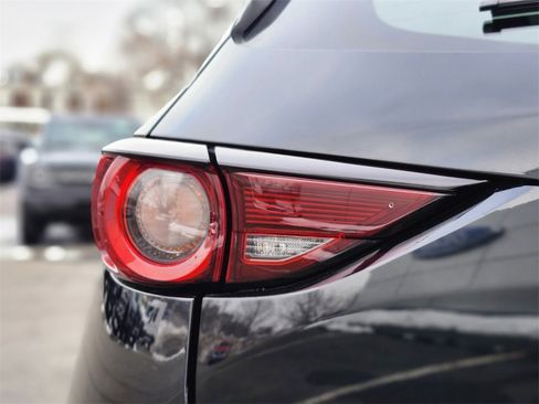 Used 2018 MAZDA CX-5 Sport image 9