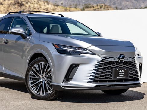 Used 2025 Lexus RX 350 Premium Plus w/ Convenience Package FWD image 9