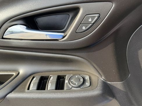 Certified 2024 Chevrolet Equinox LT w/ LPO, Floor Liner Package AWD/4WD image 30