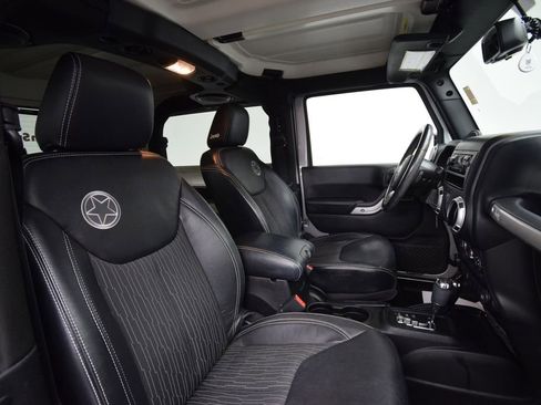 Used 2013 Jeep Wrangler Sport image 17