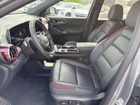 Used 2025 Chevrolet Equinox RS image 12