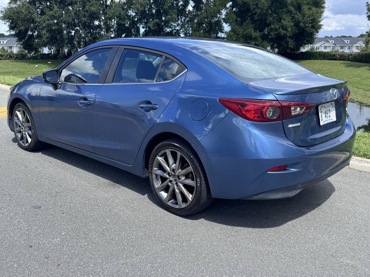 Used 2018 MAZDA MAZDA3 Touring FWD image 9
