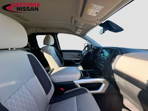 Used 2023 Nissan Titan SV w/ SV Utility Package image 31