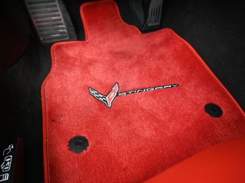 Used 2022 Chevrolet Corvette Stingray Preferred Cpe w/ Z51 Performance Package RWD image 16