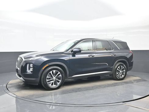 Used 2020 Hyundai Palisade SEL FWD image 2