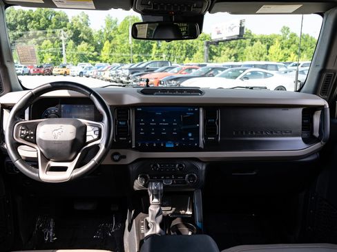 Used 2023 Ford Bronco Wildtrak AWD/4WD image 19