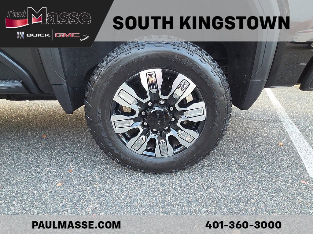 Used 2024 GMC Sierra 2500 Denali w/ Denali Reserve Package AWD/4WD image 9