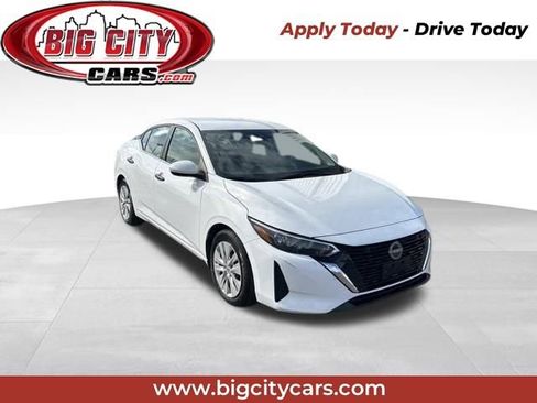 Used 2024 Nissan Sentra S image 1