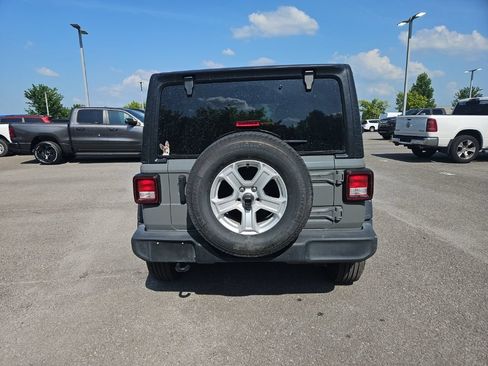 Used 2022 Jeep Wrangler Unlimited Sport AWD/4WD image 6