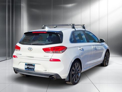 Used 2018 Hyundai Elantra GT Sport image 27