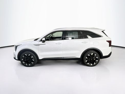 Used 2025 Kia Sorento EX w/ Panoramic Sunroof Package AWD/4WD image 8