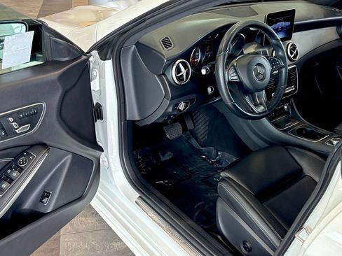 Certified 2019 Mercedes-Benz CLA 250 image 12