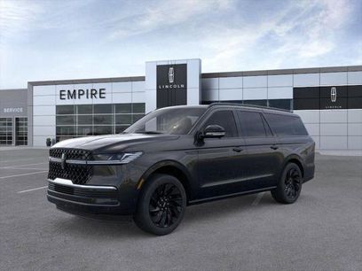 New 2026 Lincoln Navigator L Reserve w/ Jet Appearance Package