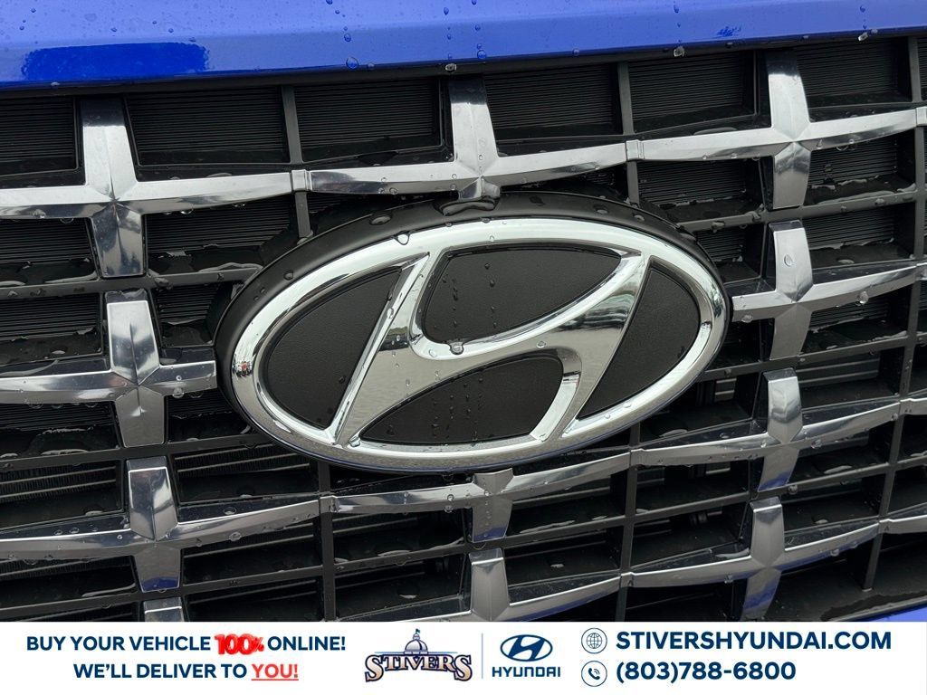 Certified 2026 Hyundai Venue SEL FWD image 8