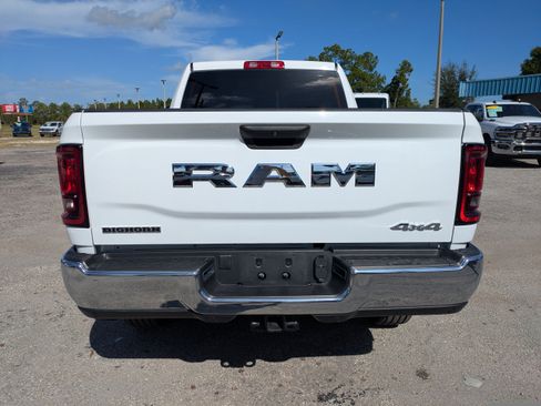 Used 2026 RAM 2500 Big Horn AWD/4WD image 5