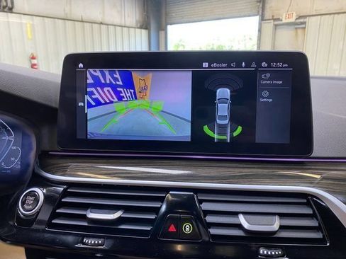 Used 2023 BMW 530e w/ Premium Package image 43