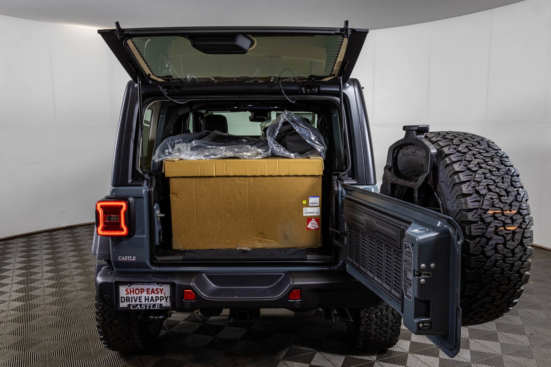 New 2026 Jeep Wrangler Unlimited Rubicon 392 w/ Dual Top Group AWD/4WD image 35
