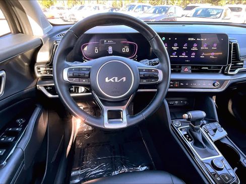Used 2023 Kia Sportage EX image 6