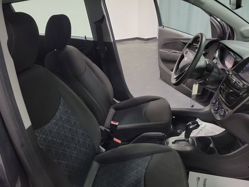 Used 2021 Chevrolet Spark LT image 21
