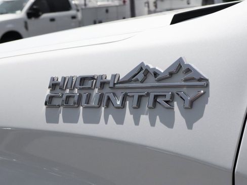 Used 2024 Chevrolet Silverado 1500 High Country w/ Technology Package image 49