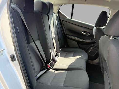 Used 2022 Nissan Sentra SV image 30