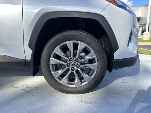 Used 2025 Toyota RAV4 XLE Premium image 13