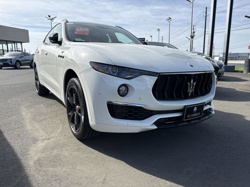 Certified 2022 Maserati Levante GT image 2