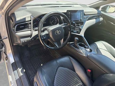Used 2021 Toyota Camry SE FWD image 13